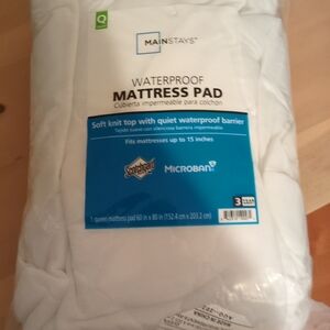 Mainstays White Quilted Waterproof Mattress Cover